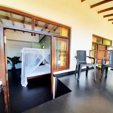 Sunstyle Mirissa Guest House Buitenkant foto