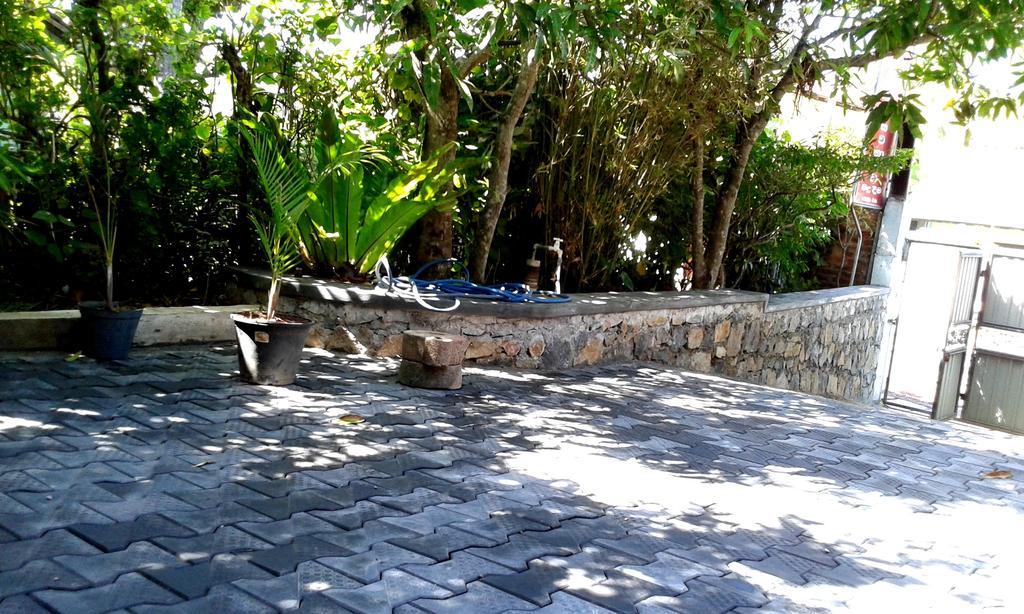 Sunstyle Mirissa Guest House Buitenkant foto